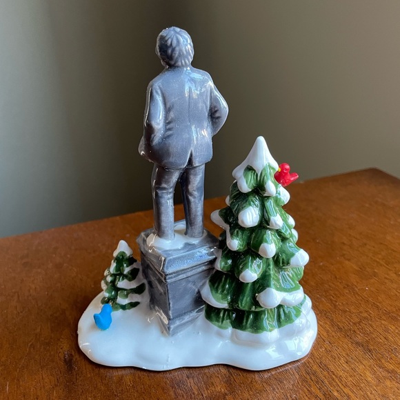 Department 56 “Statue of Mark Twain” Original Snow Village Ceramic Accessory - Picture 5 of 9
